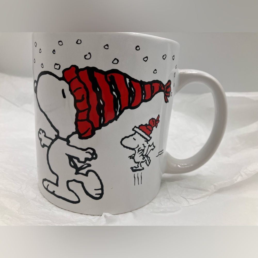 Peanuts Snoopy Festive Mug Set - Picture 4 of 7
